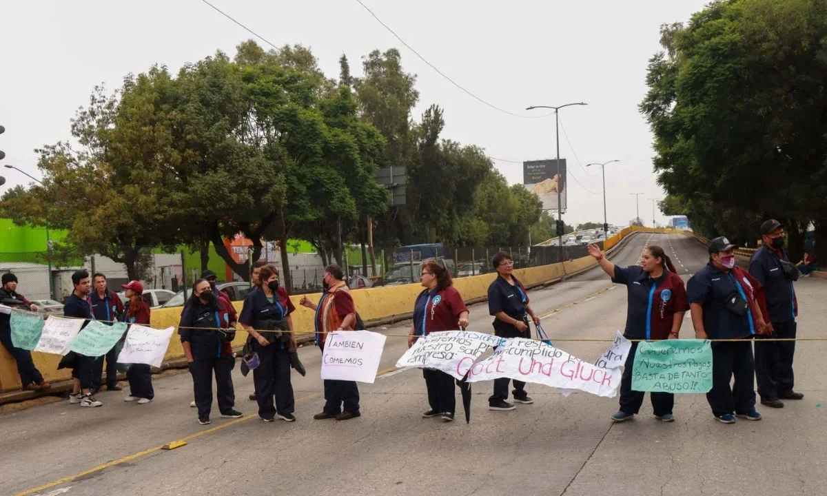 El acuerdo con trabajadores de limpieza del IPN incluyó regularización de labores de limpieza y las actividades académicas el próximo lunes.
