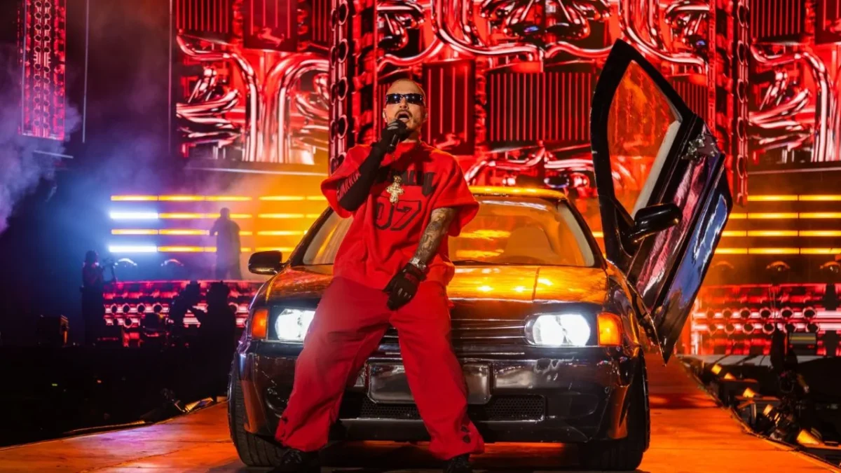 J Balvin anunció una gira por México con tres conciertos en tres puntos distintos de la República Mexicana, aquí los detalles.