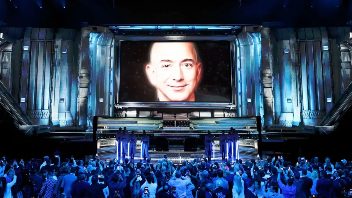 Jeff Bezos, fundador de la empresa Amazon, establece que la aversión al riesgo es incompatible con su compañía.