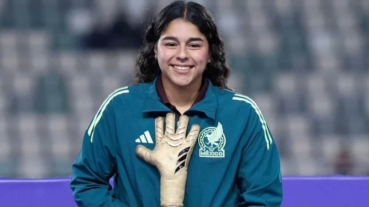La portera mexicana, Valentina Murrieta, ganó el Guante de Oro en el Mundial Femenil Sub-17.