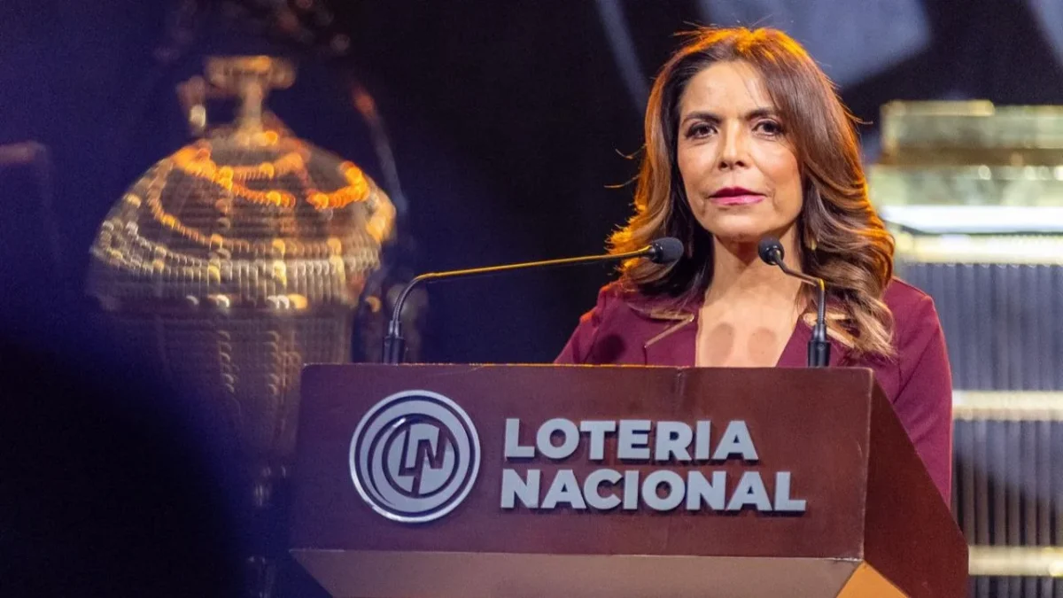La Lotería Nacional realizó el Sorteo Mayor No. 3994, para celebrar los 100 años de la fundación de la Facultad de Química de la UNAM.