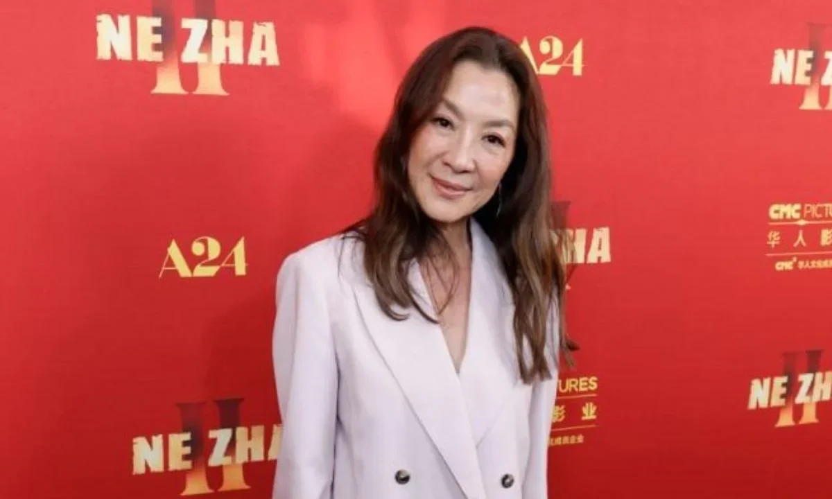 La actriz malasia, Michelle Yeoh, de 63 años, recibirá el Oso de Oro en La Berlinale en honor por su carrera en el cine internacional.