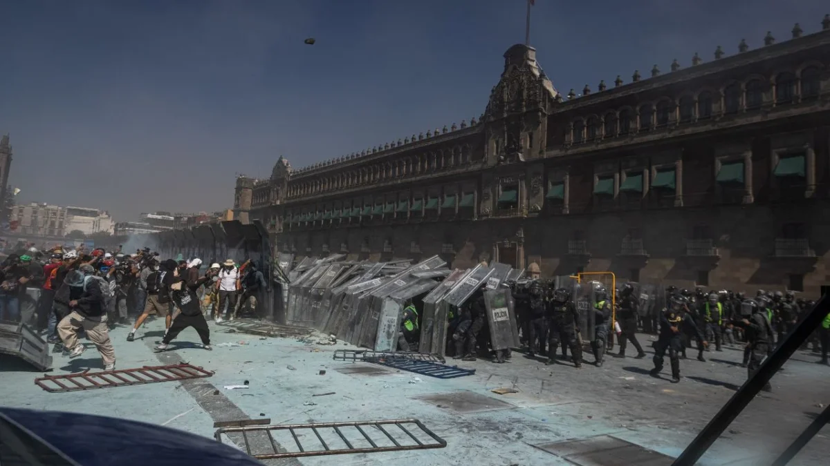 La Marcha de la Generación Z dejó varios detenidos, algunos acusados por robo, resistencia de particulares y tentativa de homicidio.