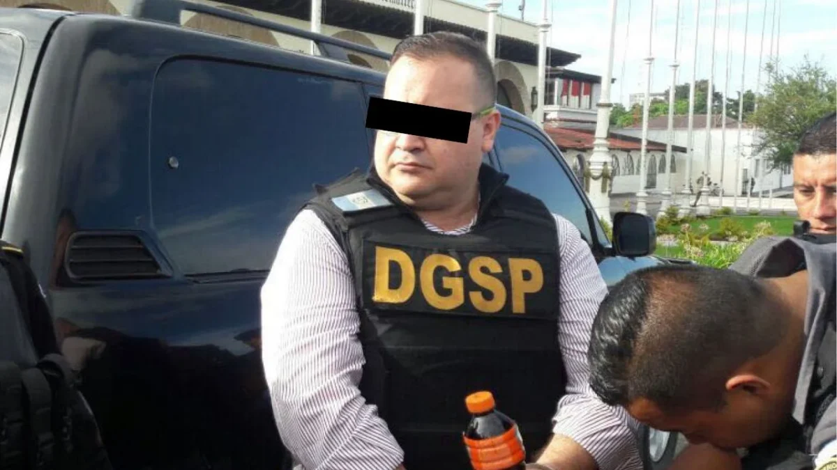Por ahora, Javier Duarte continuará en prisión; jueza aplaza audiencia en la que se decidirá si se le concede o no, la libertad anticipada.