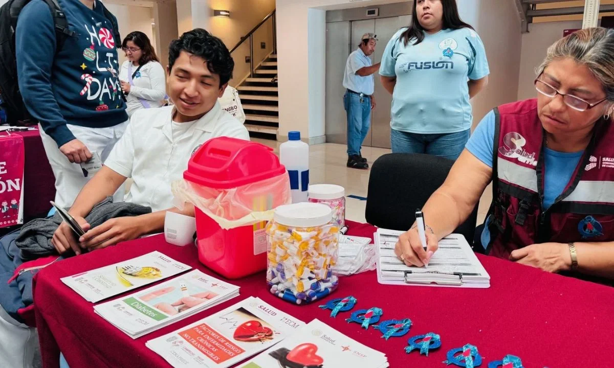 Desde las instalaciones de la UNACAR en Ciudad del Carmen, se atendieron a estudiantes y docentes con tamizajes gratuitos.