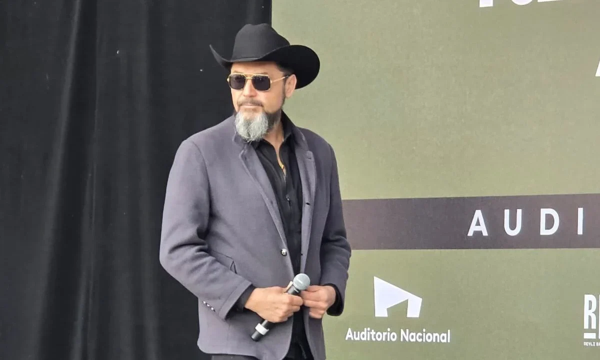 A 11 años de su última visita al Auditorio Nacional, Reyli Barba vuelve al escenario donde alguna vez sintió que no estaba listo.