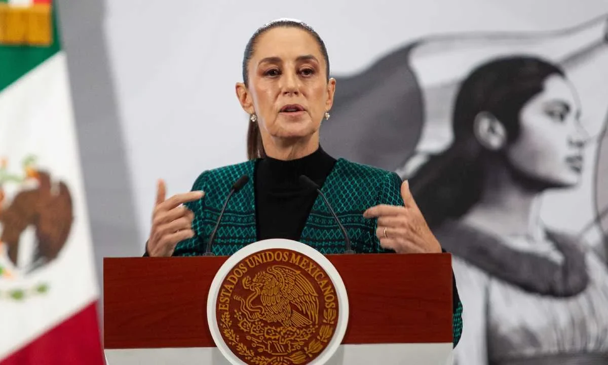 El diputado Ricardo Monreal señala que deben 'extremar' precauciones en seguridad de Claudia Sheinbaum.