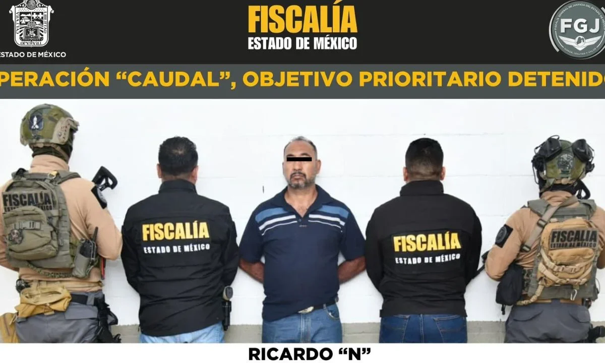 Elementos de la Fiscalía del Estado de México detuvieron a Ricardo N, integrante de 'La Chokiza' y dueño de pipas ilegales en Ecatepec.