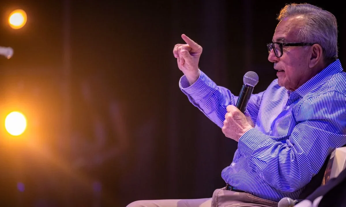 Rubén Rocha Moya reconoce imposición en su candidatura como gobernador