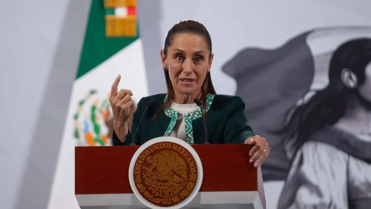 Sheinbaum continuó críticas contra Jorge Romero, dirigente del PAN, que iría a Washington a denunciar lo sucedido en la marcha Generación Z.
