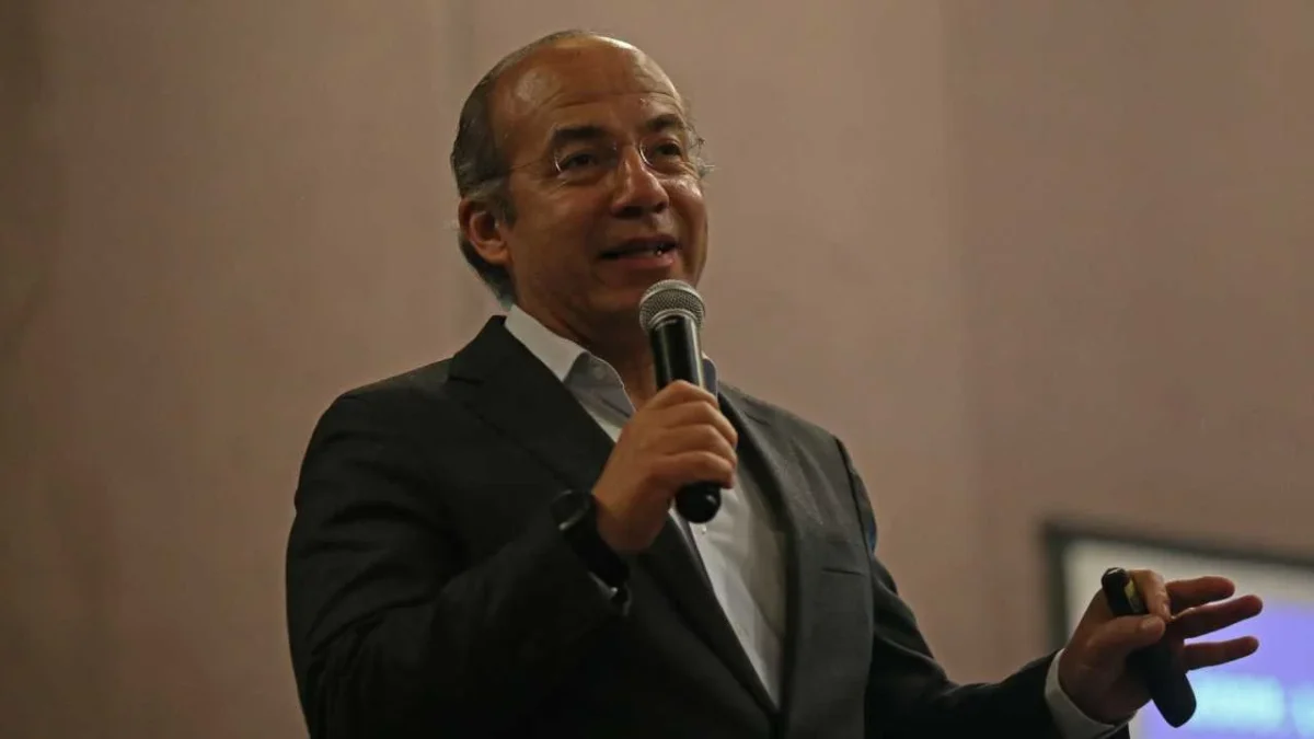 Claudia Sheinbaum llamó a la FGR a investigar los supuestos "escuadrones de la muerte" que operaron en el sexenio de Felipe Calderón.