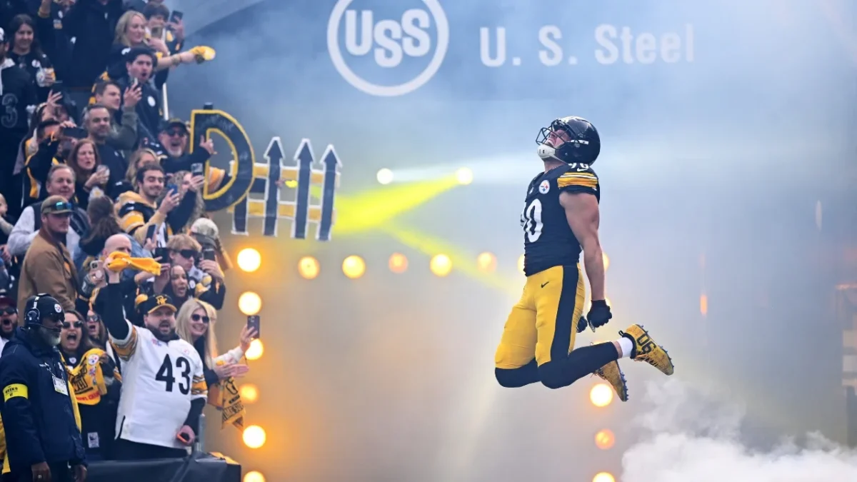 Jalen Warren celebra su touchdown mientras los Pittsburgh Steelers rompen la racha de victorias de los Colts.