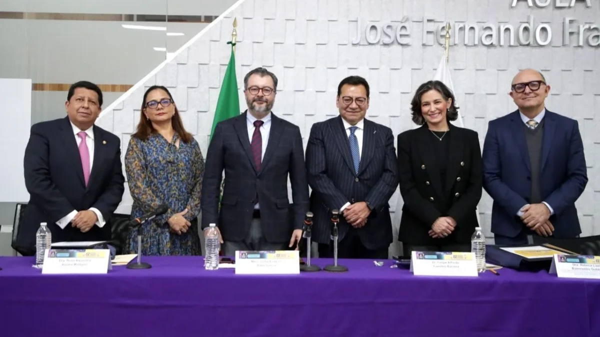 El magistrado Felipe Alfredo Fuentes recordó que las nuevas tecnologías como la IA se usan en campañas electorales, pero no están reguladas.