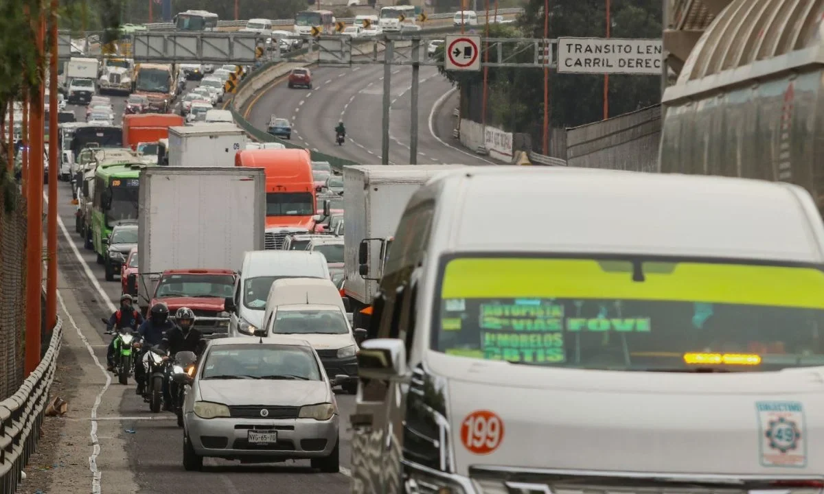 De nueva cuenta, transportistas del Edomex anunciaron nuevos bloqueos en vías de acceso a la CDMX para este lunes 3 de noviembre.