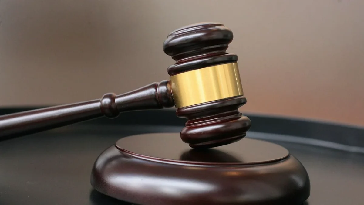 El Tribunal de Disciplina Judicial suspendió a un juez de Distrito por favorecer a presuntos delincuentes con procedimientos abreviados.