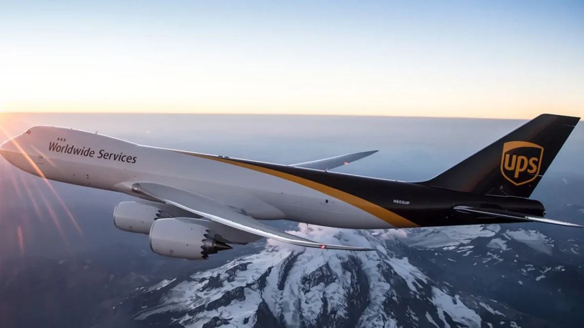UPS anunció, en un comunicado, la suspensión de los vuelos de su flota de aviones de carga MD-11 para realizarles una revisión técnica.