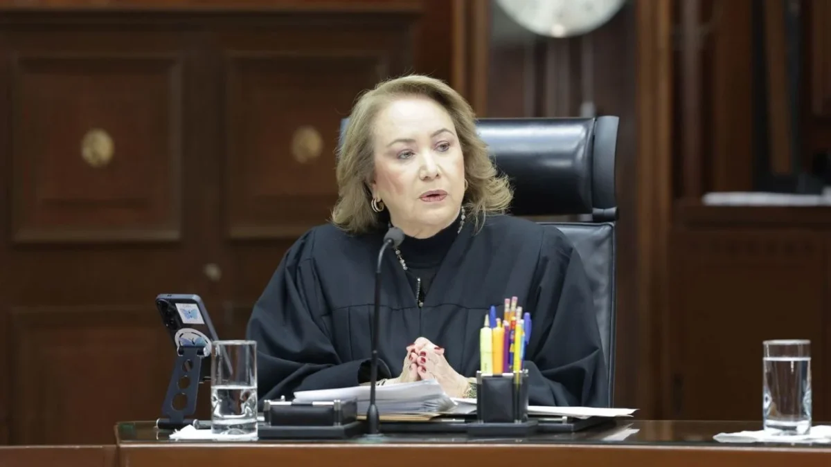 La ministra Yasmín Esquivel se pronunció a favor de respetar el principio de cosa juzgada y no reabrir sentencias de la anterior SCJN.