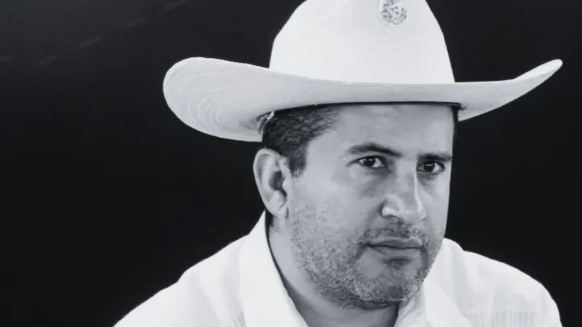 Carlos Manzo recibió 7 disparos de su agresor, confirma Fiscalía de Michoacán