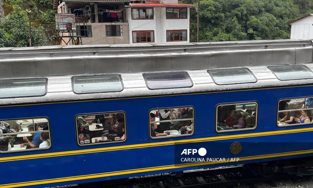 Al menos 15 heridos por choque de dos trenes en ruta a Machu Picchu