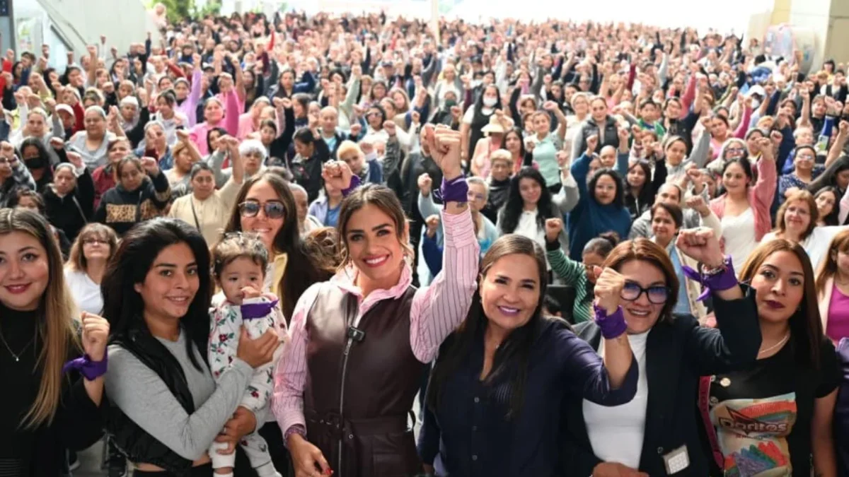 Alcaldía Cuauhtémoc entrega apoyos sociales a más de mil mujeres