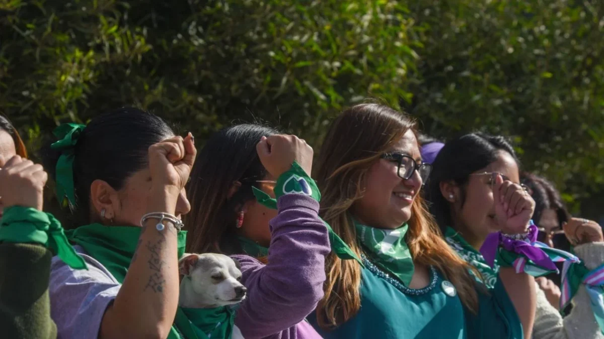 Congreso CDMX aprueba iniciativas de Brugada contra violencia de género