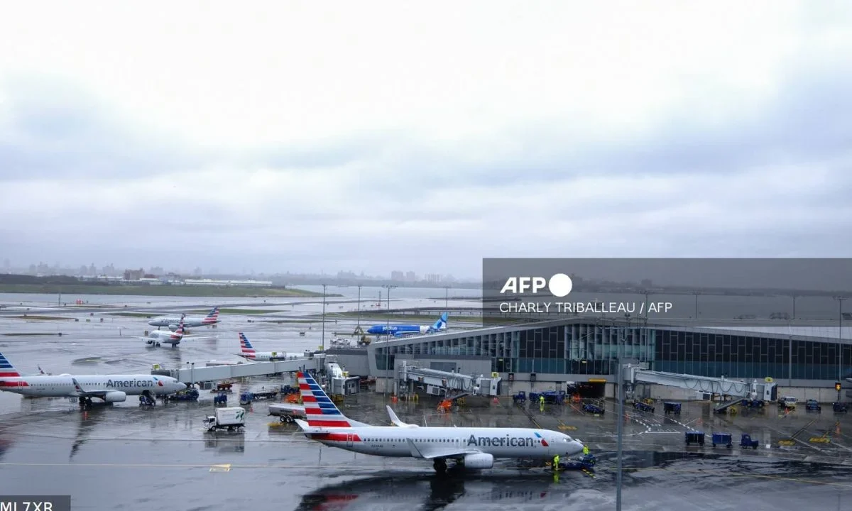 EU compra una flota de aviones Boeing para deportar migrantes