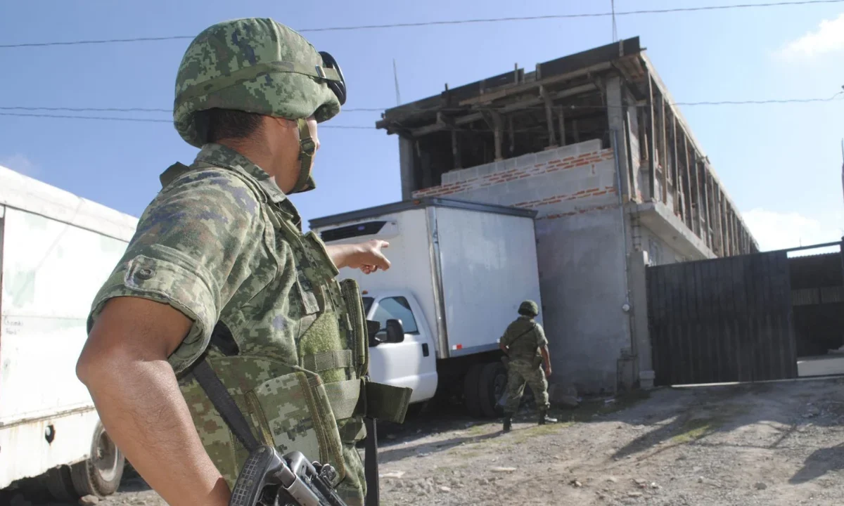 En Culiacán, Ejército desmantela 'narco bodega' de 43 mdp