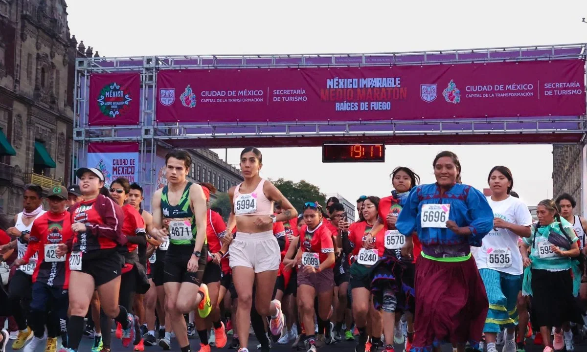 Medio Maratón 'México imparable' reúne a 10 mil participantes en CDMX