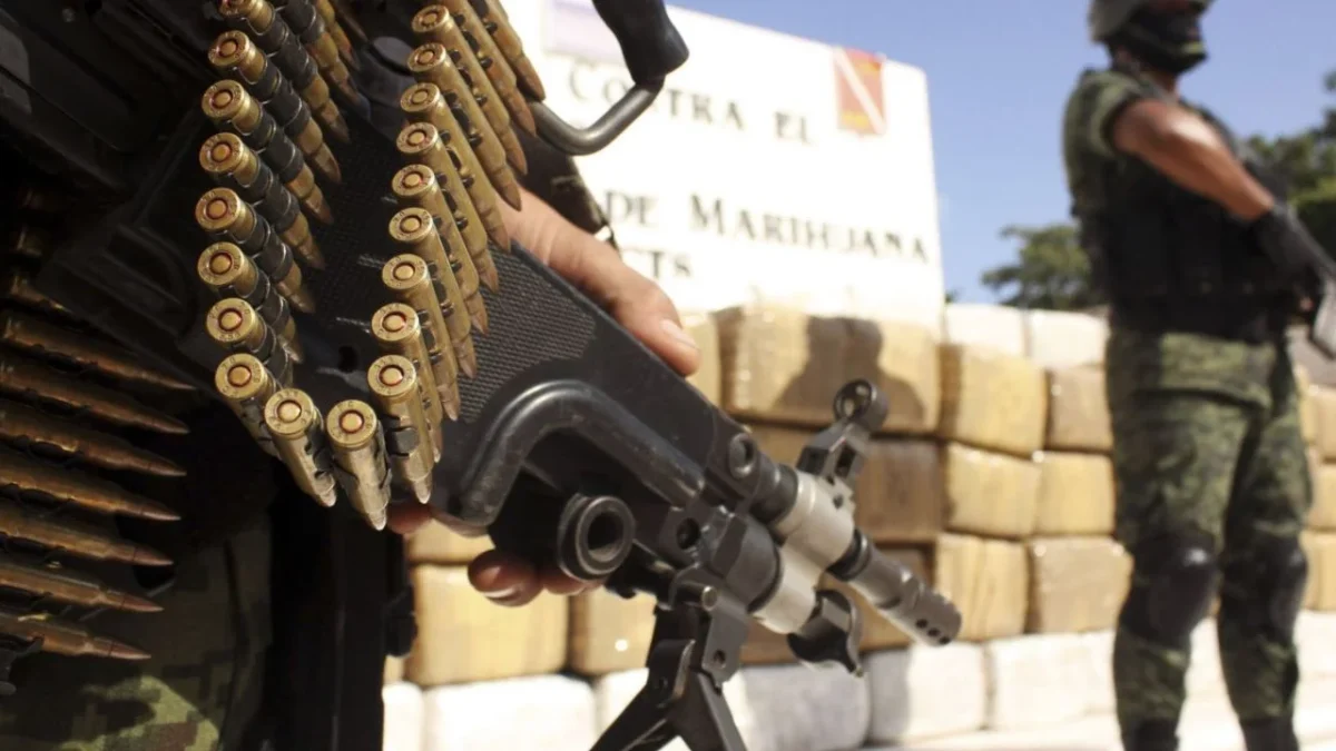Marina asegura 'huachi bodega' en Tlaxcala