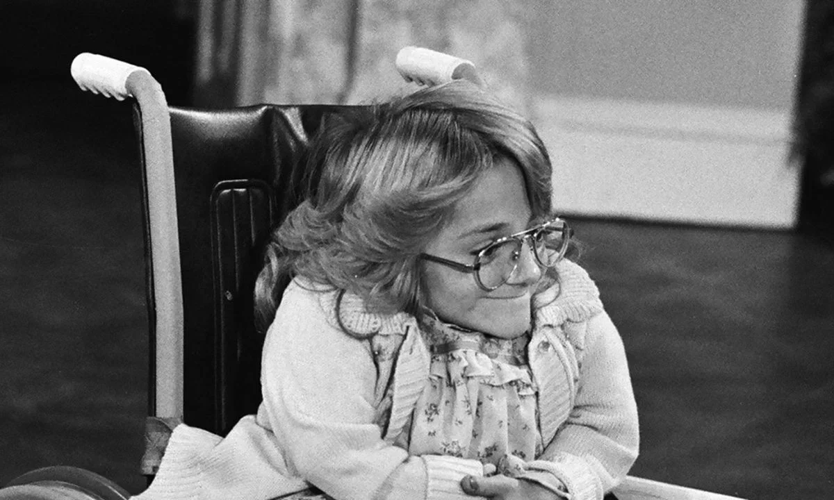Melanie Watson, actriz de 'Blanco y Negro', muere a los 57 años
