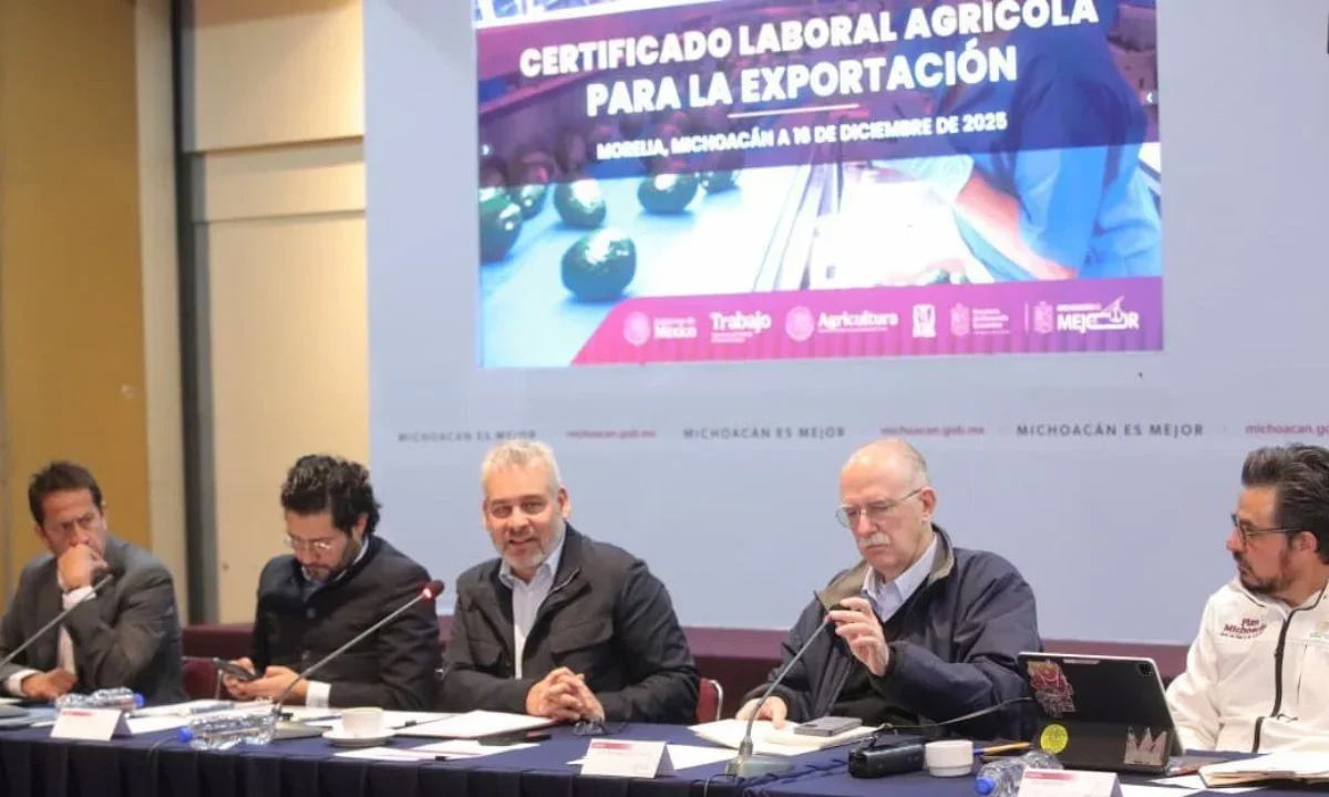 Presentan Certificado Laboral de Agroexportación y plataforma VELAGRO que respalda a productores