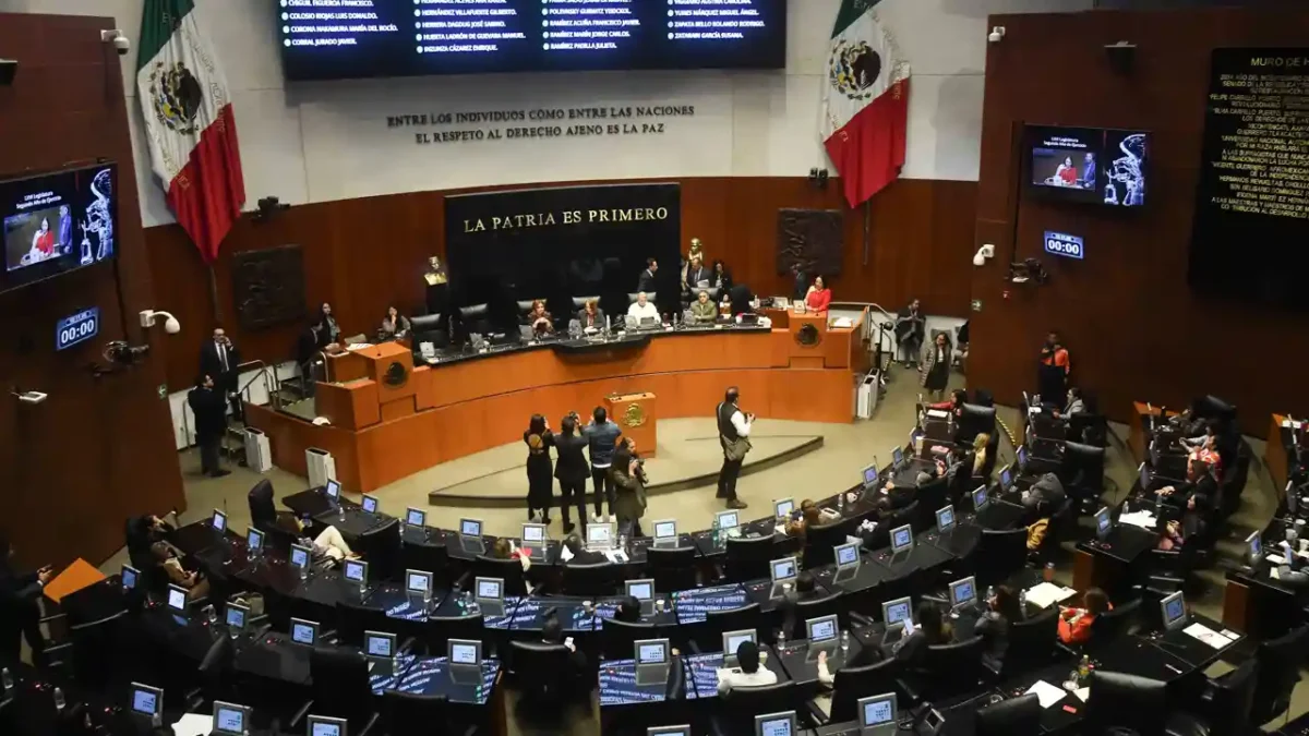 Senado aprueba lista de 10 aspirantes a la FGR, se envía a la Presidenta