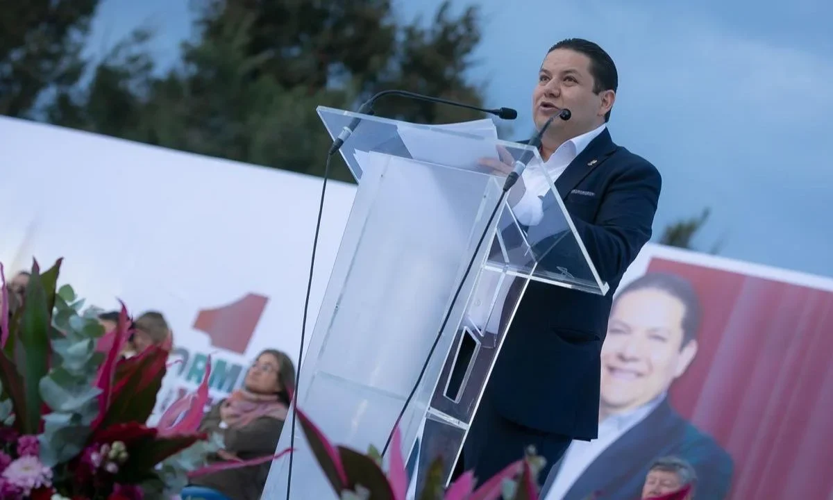 Milpa Alta, con reducción en robos en transporte público, reporta el alcalde Octavio Rivero al rendir su primer informe de gobierno.
