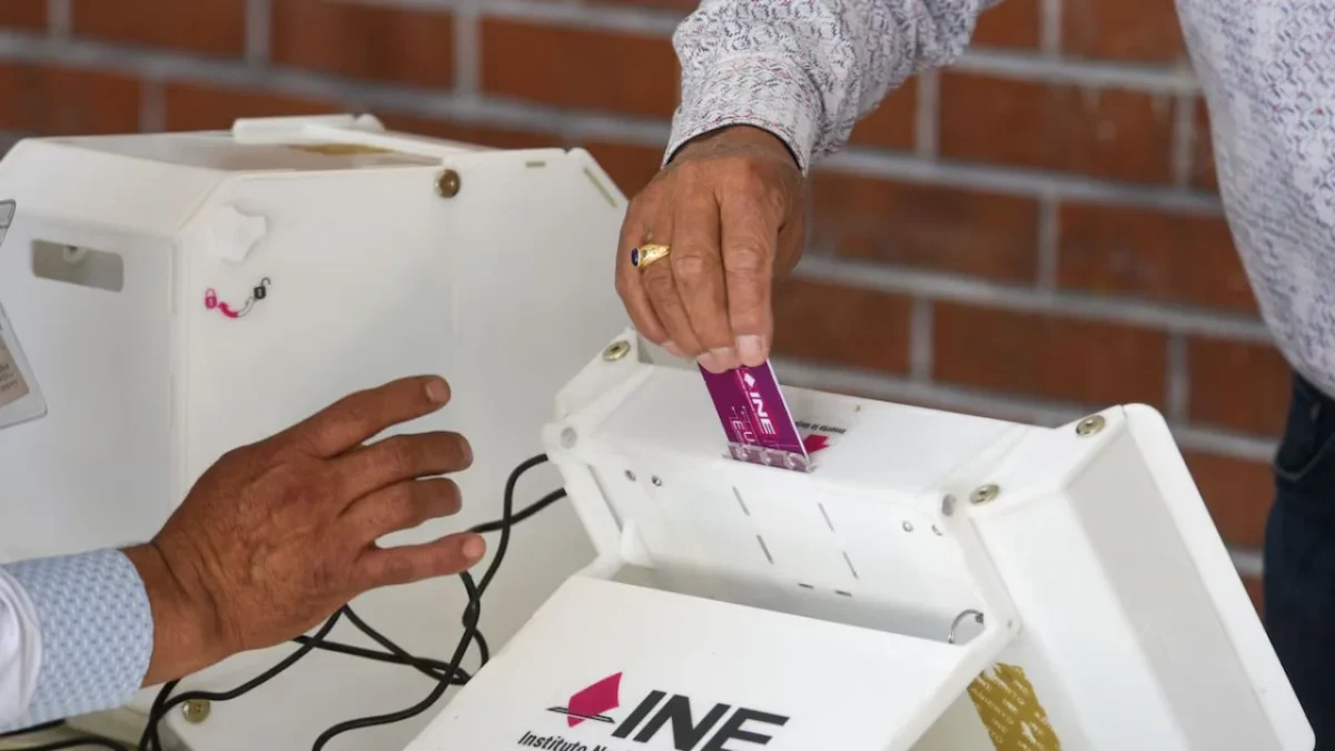 INE aprobó la implementación de una prueba piloto vinculante de voto en urna electrónica, en la totalidad de casillas especiales de Coahuila.