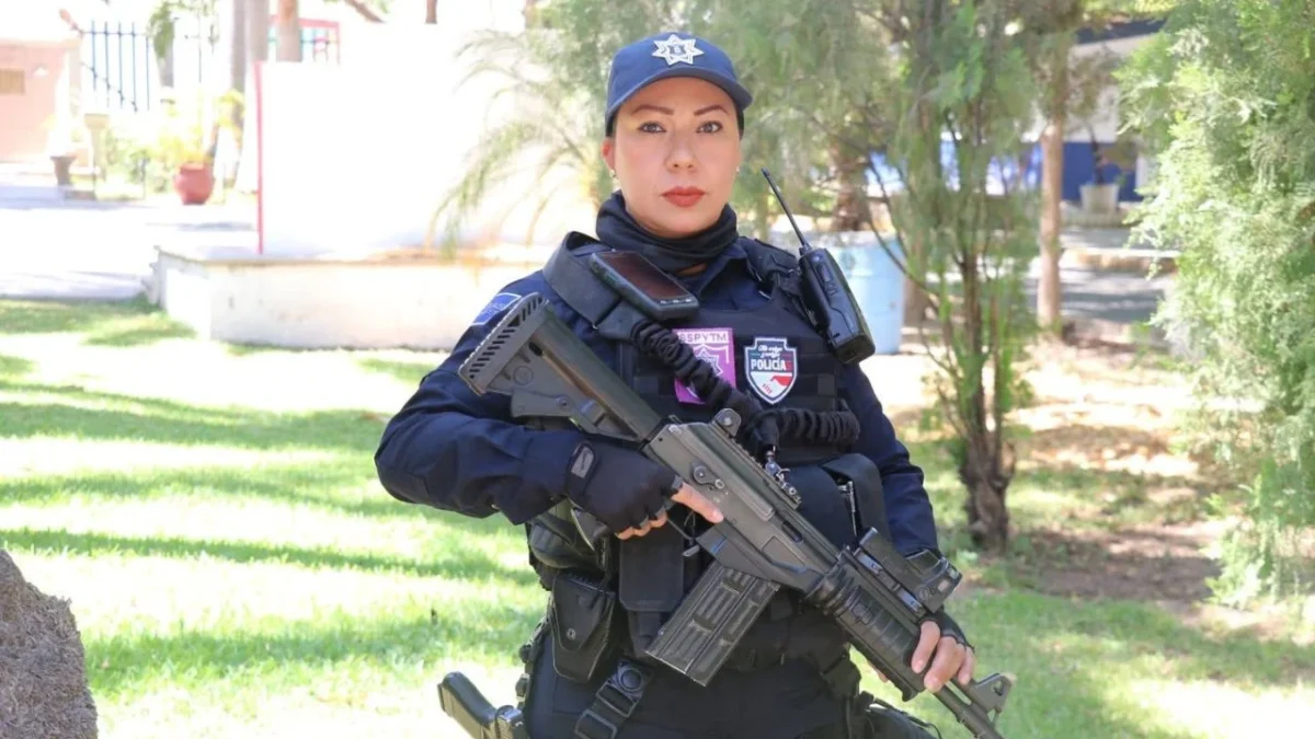 Nayeli Rivera era policía y madre de familia, murió atacada a balazos cuando regresaba a casa después de su turno en Culiacán.