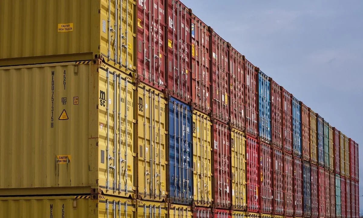 La Comisión de Economía avaló la Ley General de Impuestos de Importación y Exportación con la cual se busca imponer aranceles en 11 países.