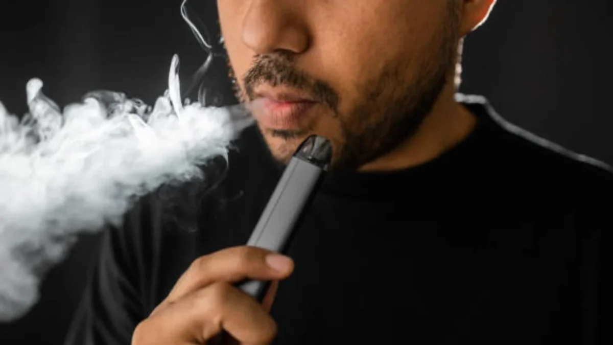 Luis Donaldo Colosio Riojas, consideró que en lugar de prohibir el uso de vapeadores, se deberían regular