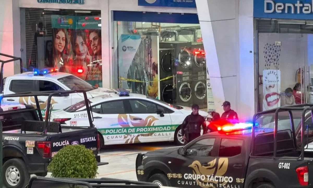 Momentos de pánico vivieron esta tarde asistentes a Plaza Arkana Norte, al registrarse un tiroteo al interior de una lavandería.
