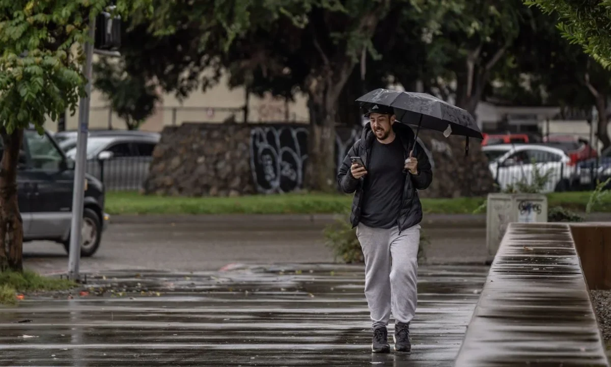 De acuerdo con el SMN el frente frío #19 ingresará a territorio mexicano y recorrerá rápidamente el norte y noreste con lluvias y chubascos.