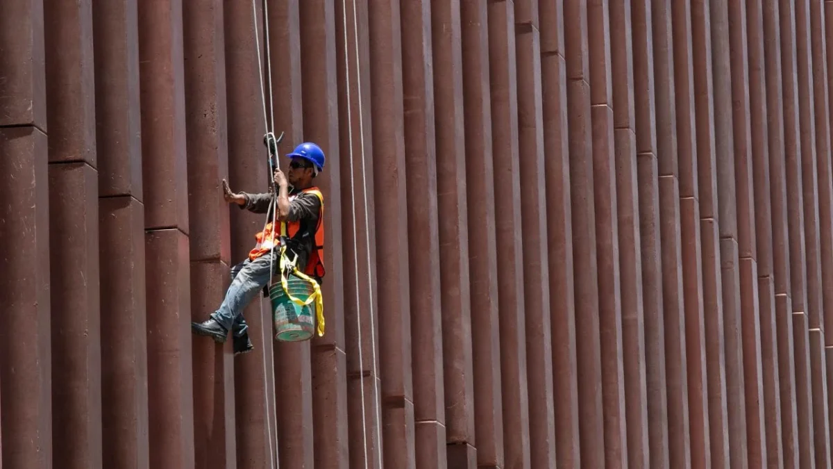 Conoce a qué trabajadores beneficiará el incremento al salario mínimo en 2026