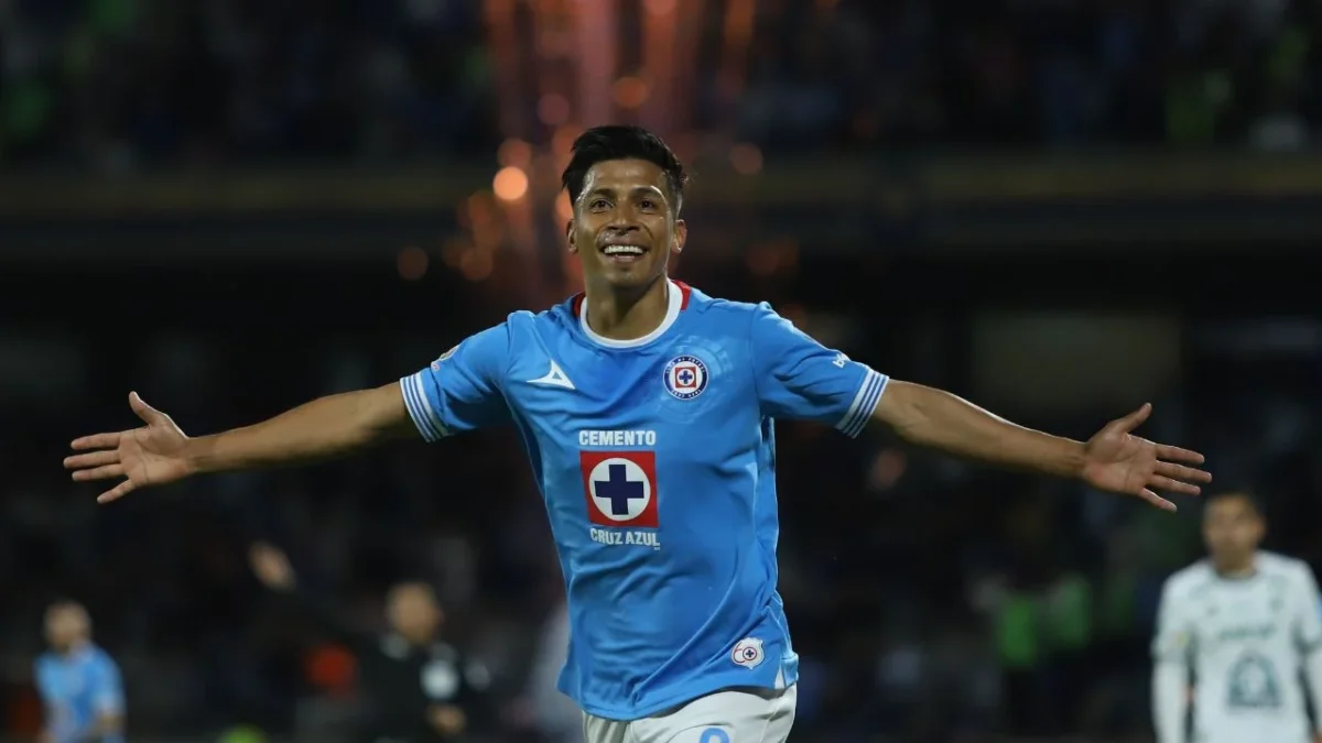 Cruz Azul hace oficial la salida de Ángel Sepúlveda a Chivas