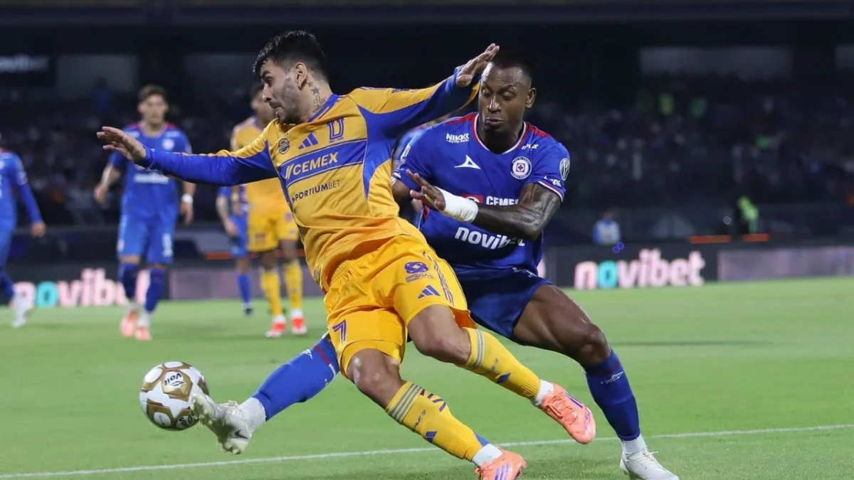Las semifinales del Apertura 2025 iniciaron con un empate con goles en el partido entre Cruz Azul y Tigres en CU.