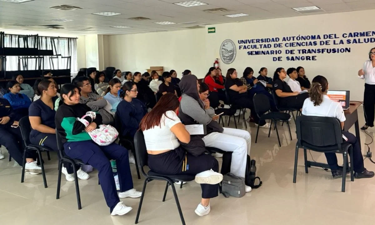 En Ciudad del Carmen, impulsan capacitación con intercambio de conocimientos entre la comunidad estudiantil y personal de centros laborales.