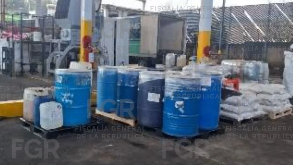 FGR entregó a empresa especializada para su destrucción más de 3 toneladas y 3 mil litros de precursores químicos, asegurados en Baja California.