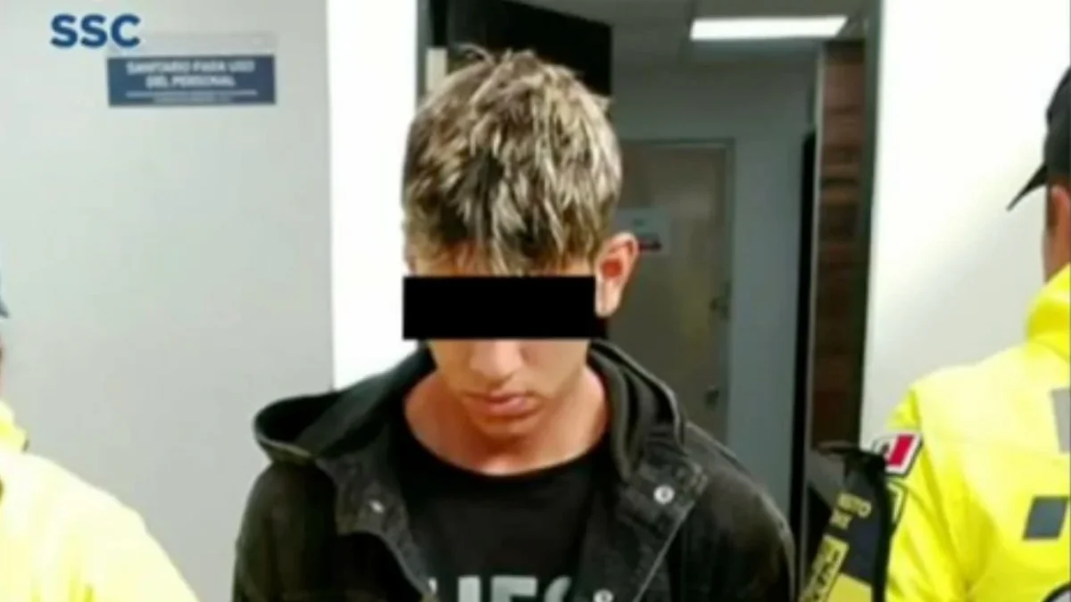 Un motociclista atropelló a un policía de tránsito al intentar evadir su detención durante el dispositivo Salvando Vidas en La Lagunilla. 