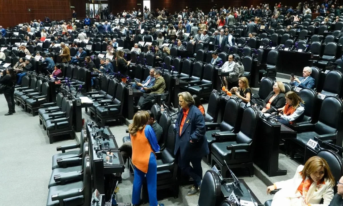Con 333 votos a favor, 70 en contra y 22 abstenciones, el pleno de San Lázaro avaló la reforma de igualdad sustantiva y pasará al Senado.