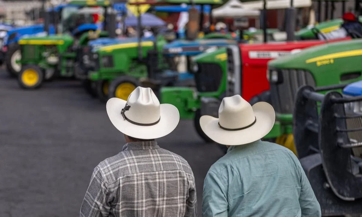 Campesinos empezaron a retirarse de las inmediaciones de la Cámara de Diputados, sin acuerdos, volverán a sus estados de origen.
