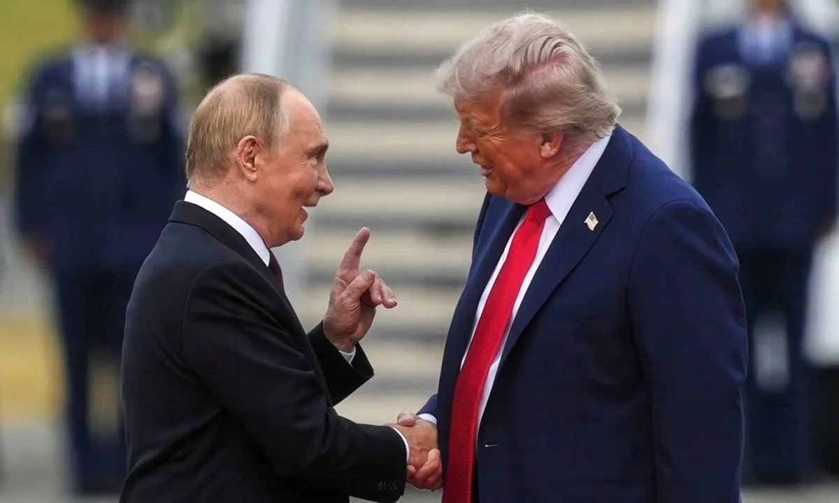 Donald Trump sostiene llamada con Putin previo a reunirse con Zelenski
