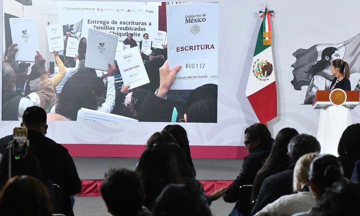 Entrega Sedatu escrituras a 354 familias reubicadas del Cerro del Chiquihuite