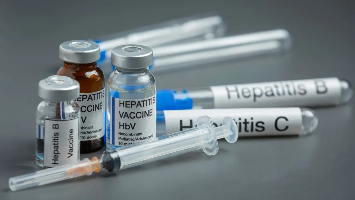 Con ocho votos a favor y tres en contra, el ACIP decidió dejar de recomendar la dosis inicial de la vacuna de la hepatitis B.